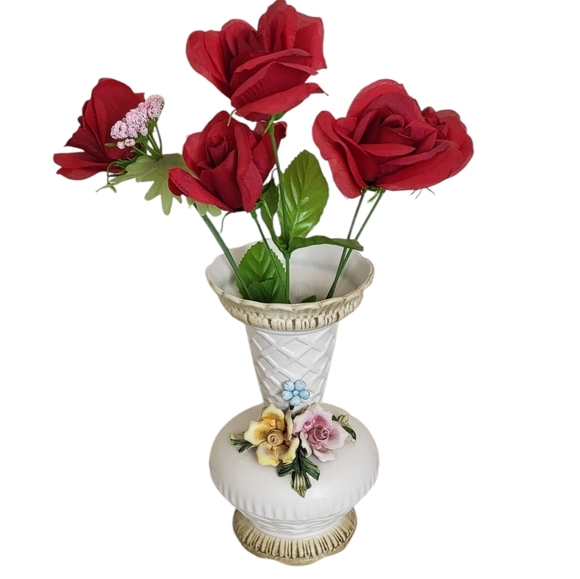 9.5” Vintage Capodimonte Italy Vase Lattice Hand-Applied Roses Flowers Round Urn - Picture 1 of 6